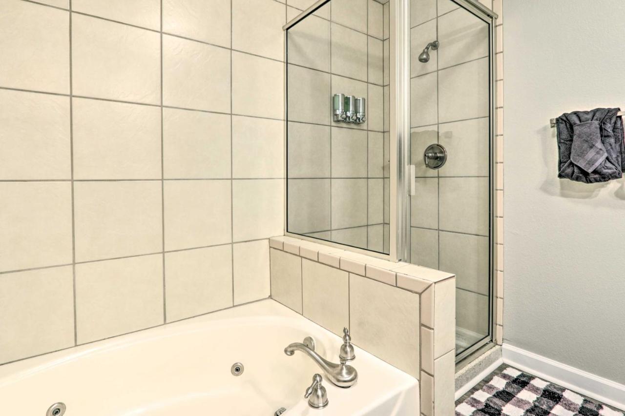 Downtown Pigeon Forge Condo With Pool Access! 外观 照片